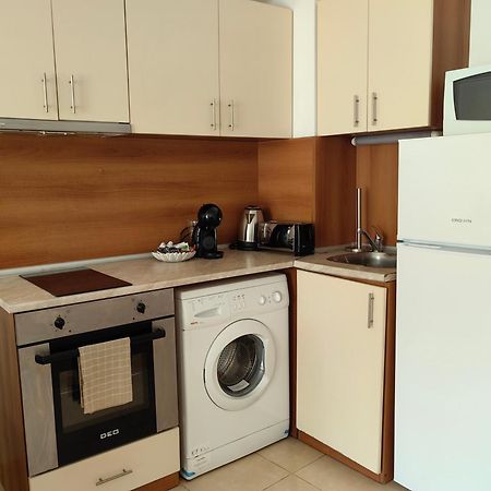 Niko Apartments Pantai Sunny Bagian luar foto