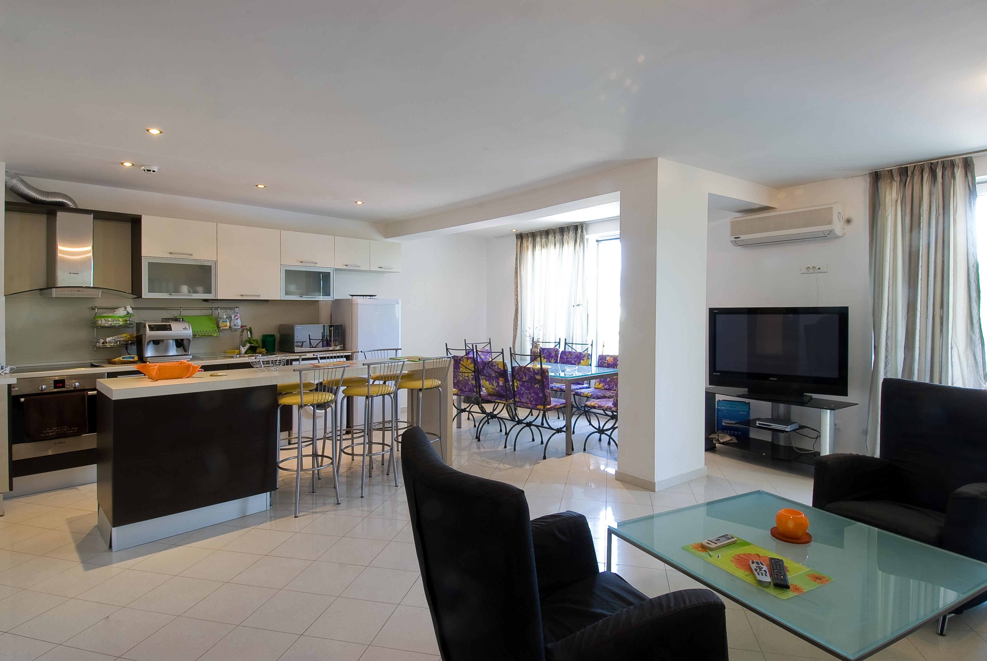 Niko Apartments Pantai Sunny Bagian luar foto