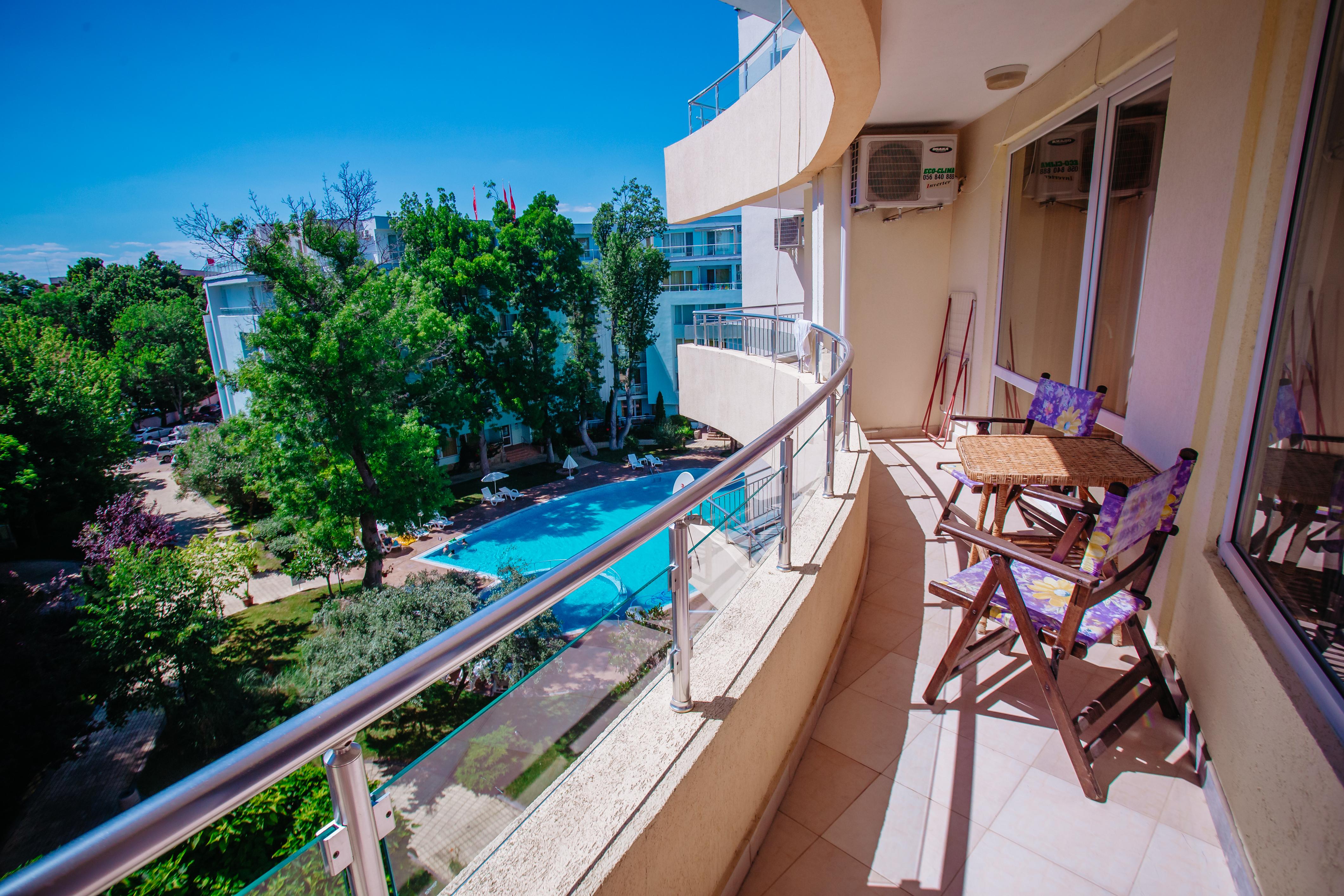 Niko Apartments Pantai Sunny Bagian luar foto
