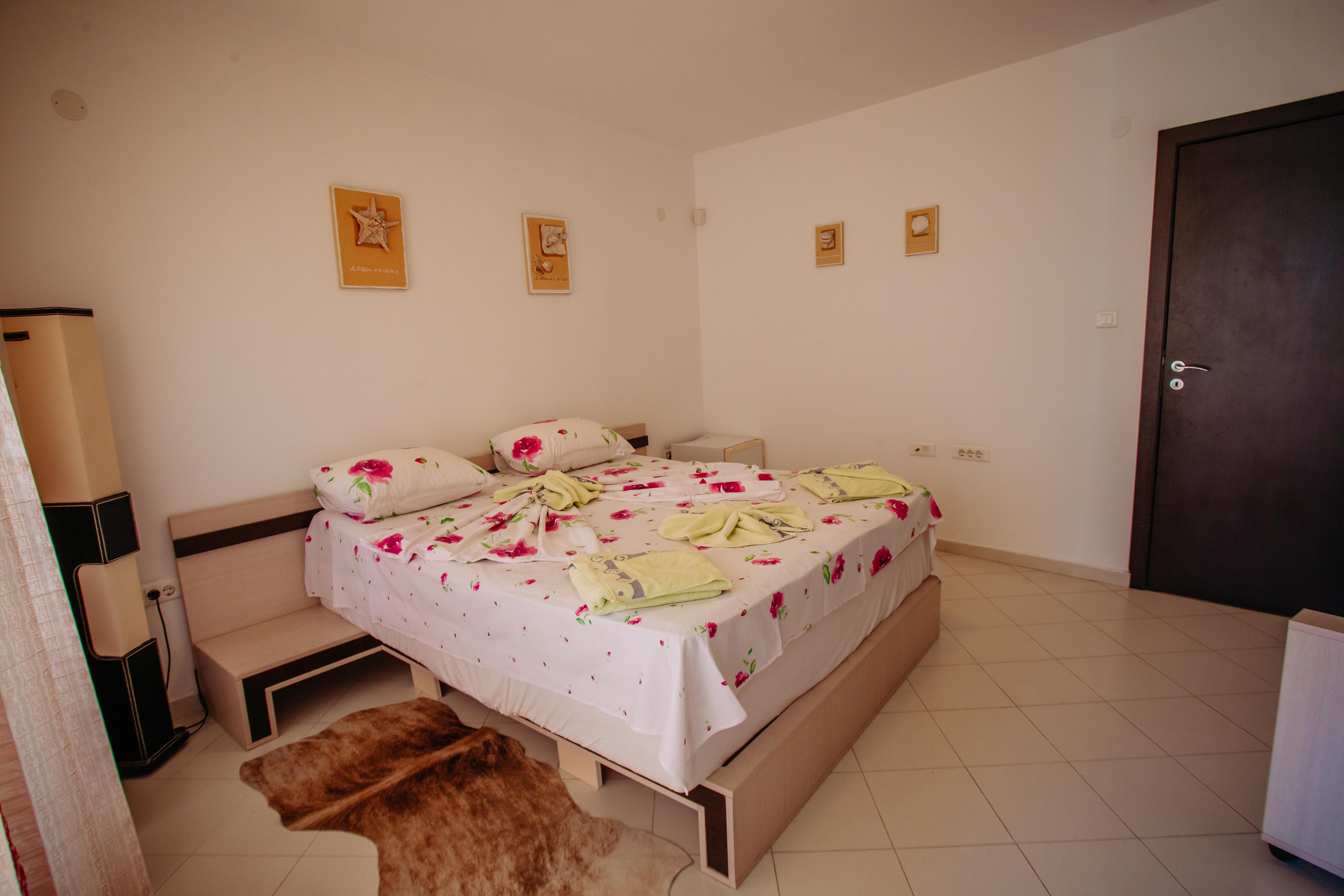 Niko Apartments Pantai Sunny Bagian luar foto