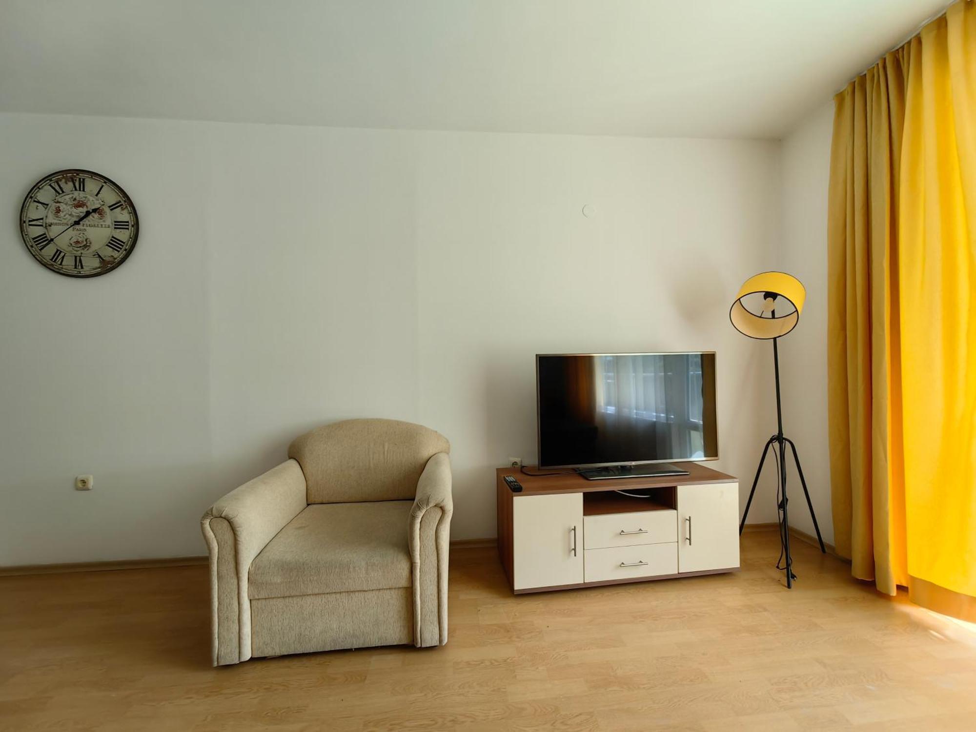 Niko Apartments Pantai Sunny Bagian luar foto