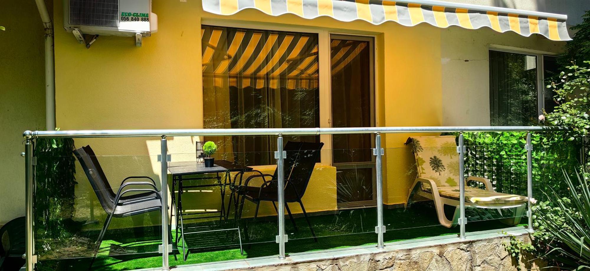 Niko Apartments Pantai Sunny Bagian luar foto